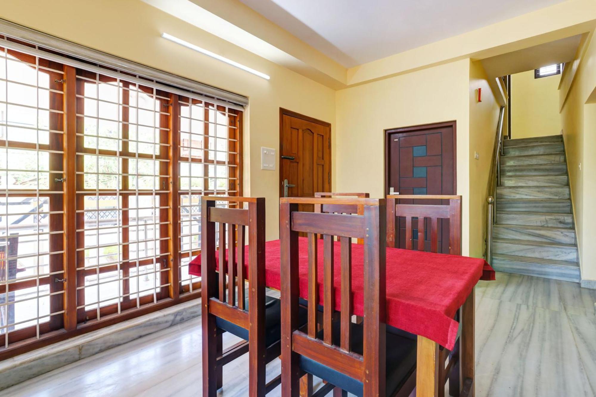 Super Hotel O Lm Residency Thiruvananthapuram Esterno foto
