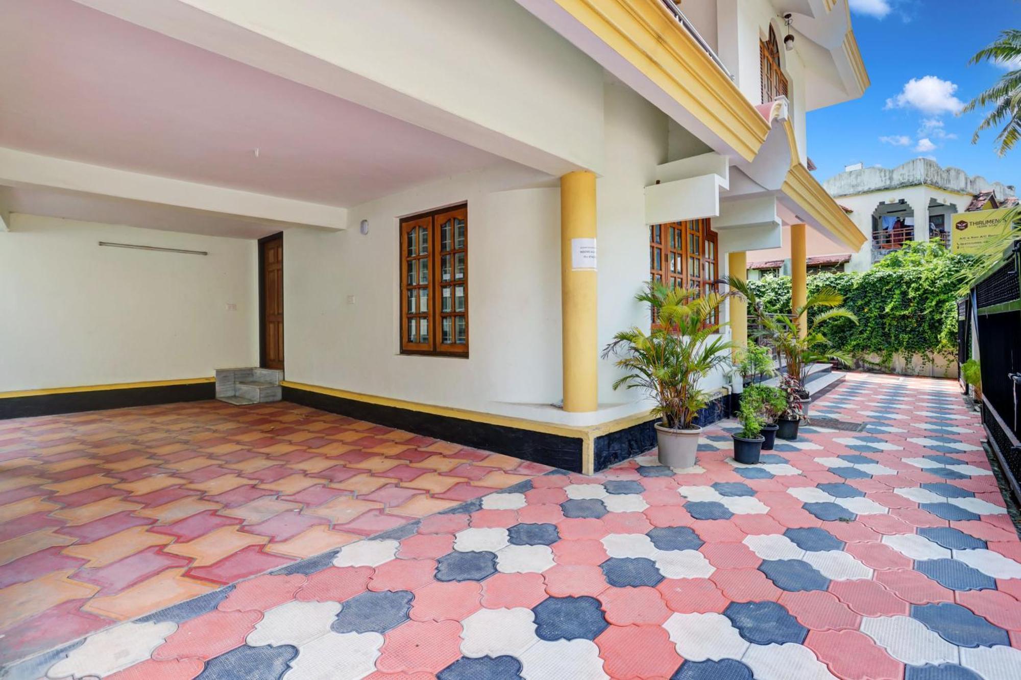 Super Hotel O Lm Residency Thiruvananthapuram Esterno foto