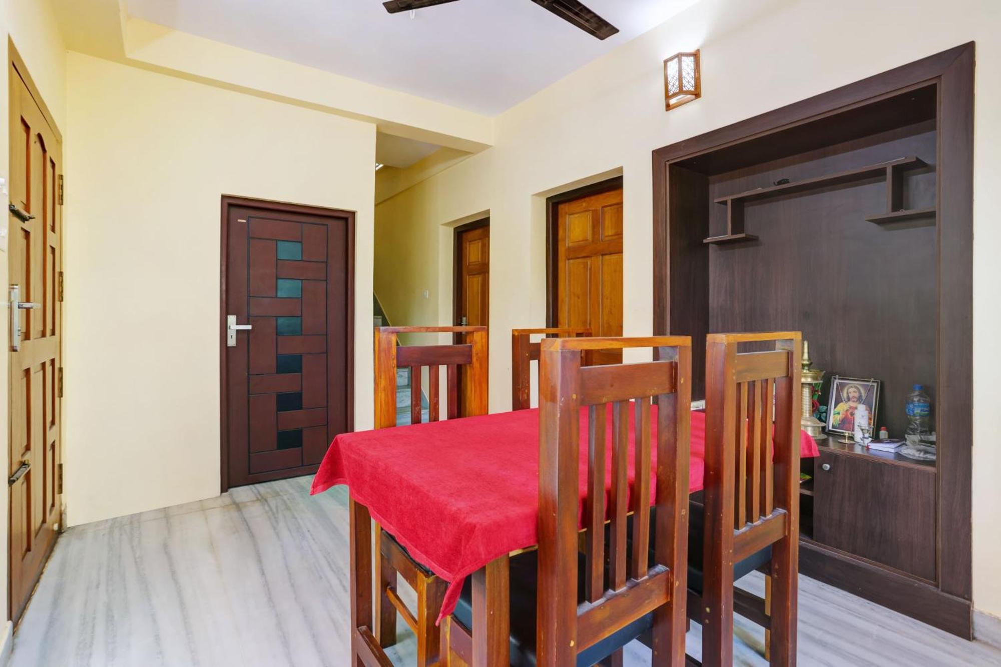 Super Hotel O Lm Residency Thiruvananthapuram Esterno foto