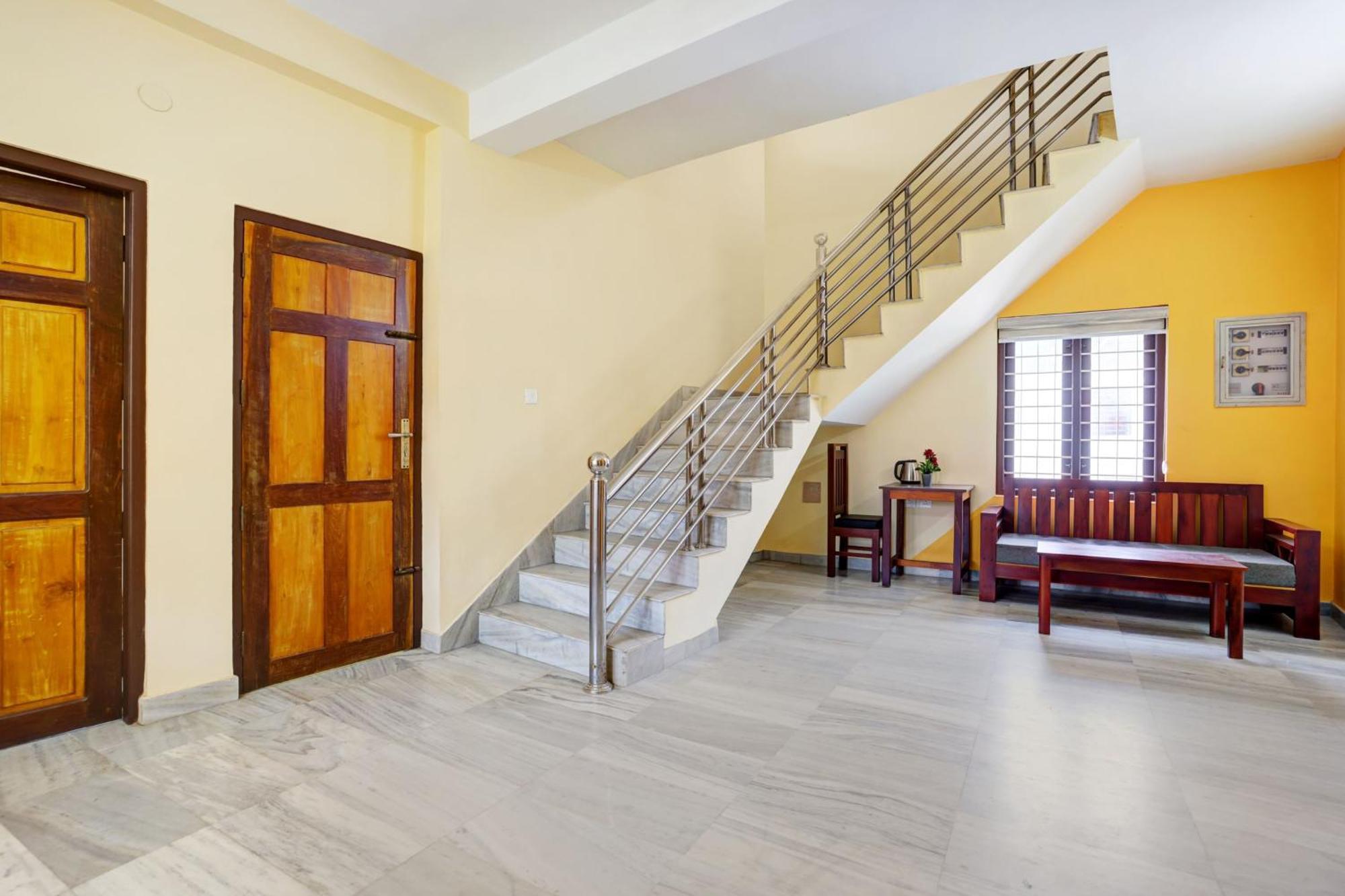 Super Hotel O Lm Residency Thiruvananthapuram Esterno foto